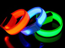 Running LED Lights Wristband Be Seen this Winter!